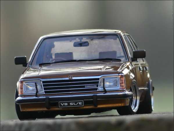 1:18 Holden Opel Commodore 4.2 V8 Rechts Lenker / BBS RS = RAR